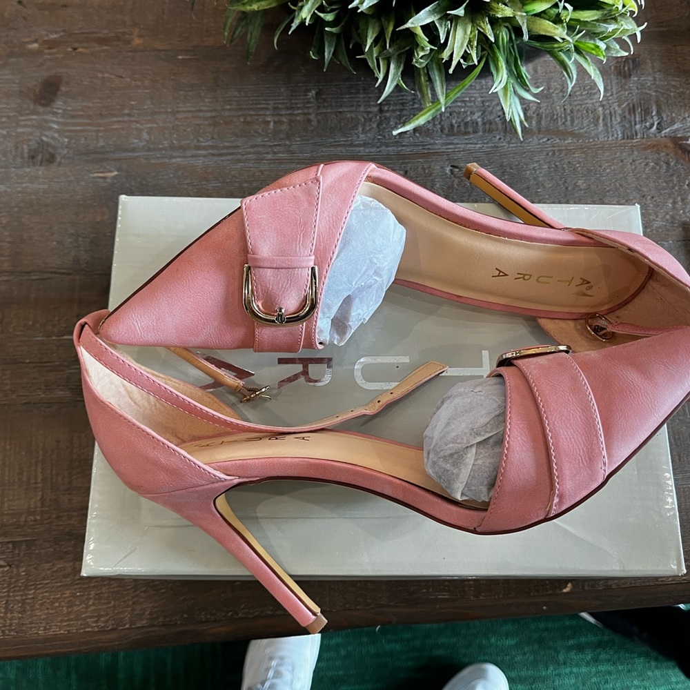 Women sandals - Picture 2 of 3